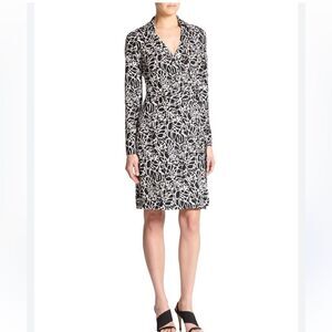 Diane Von Furstenberg Jersey Wrap Dress Jeanne Two-Scribbles Black & White Sz 6
